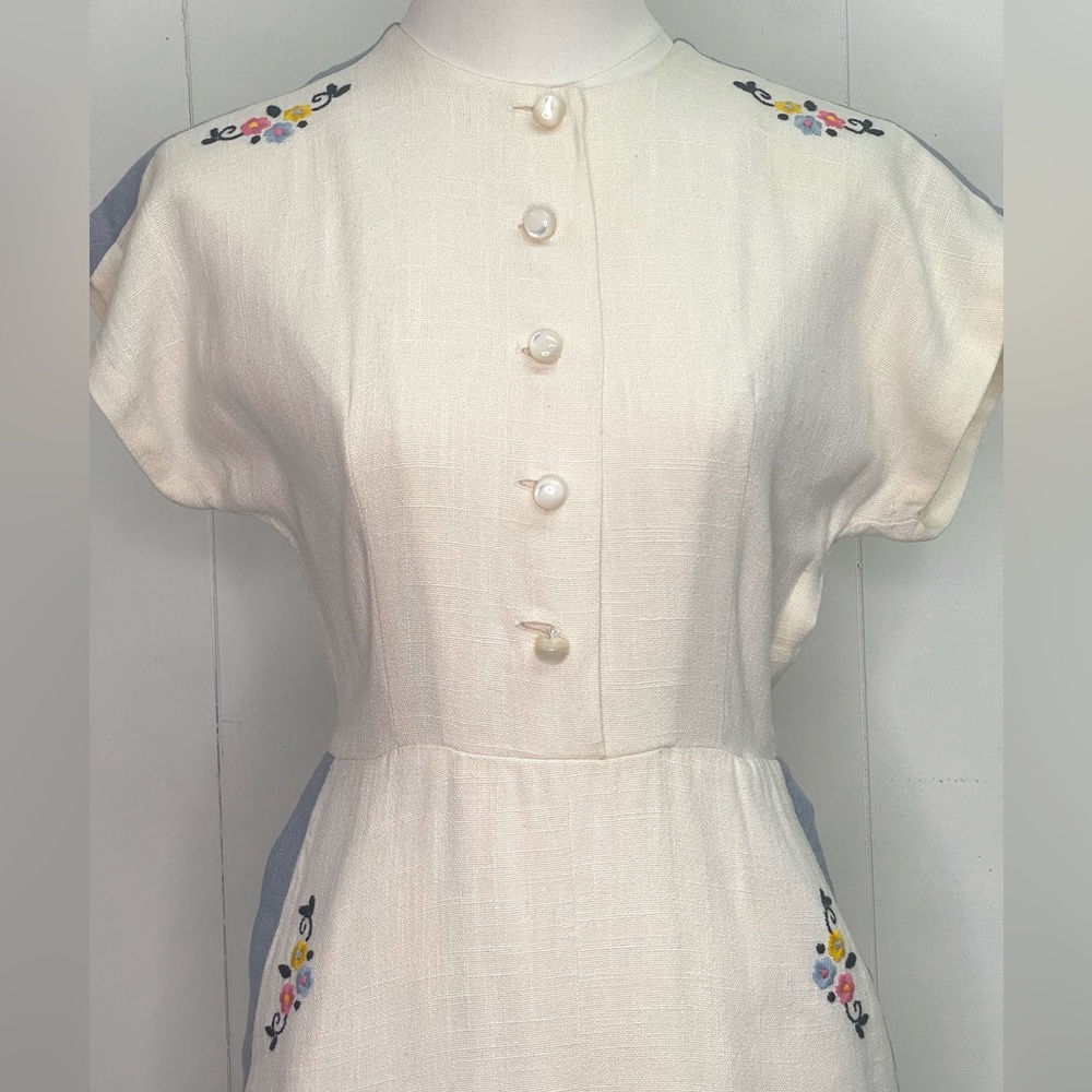 Vintage 1930’s A-Line, Embroidered Linen Dress Cottagecore Americana Storybook